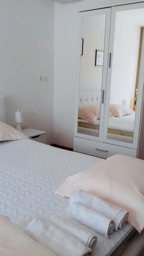 Apartment Zvecaj Ðakovo Bagian luar foto